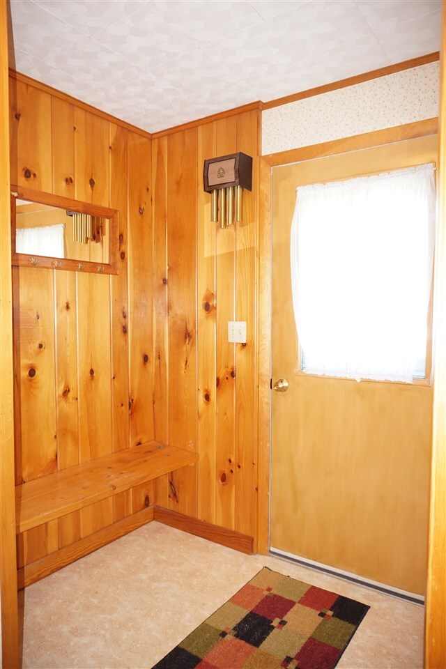 521 Colonial Dr, White River Junction, VT 05001 - photo 7