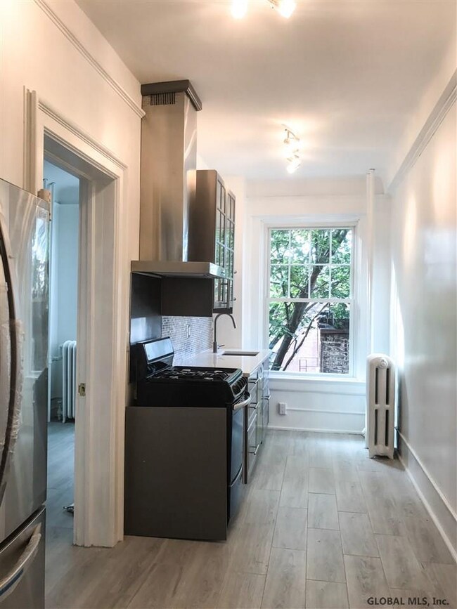 352 State St unit 5E, Albany, NY 12210 - photo 5