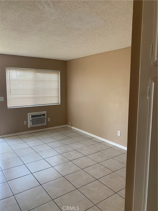 650 N 3rd Ave unit C, Upland, CA 91786 - photo 5