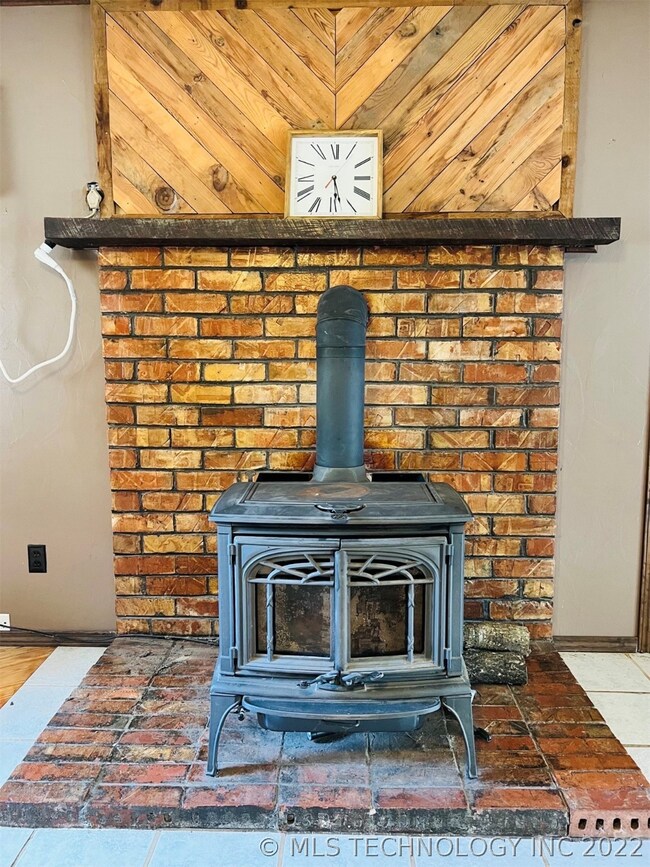 56498 S 714 Rd, Colcord, OK 74338 - photo 6