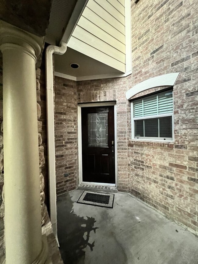 16032 Limestone Lake Dr, Tomball, TX 77377 - photo 3