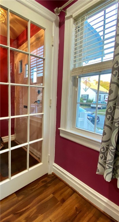 34 Leslie St, Cranston, RI 02910 - photo 3