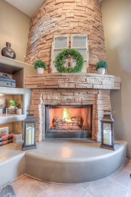 Living Area (15)-FULL