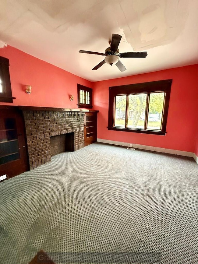 809 N Sycamore St, Grand Island, NE 68801 - photo 3