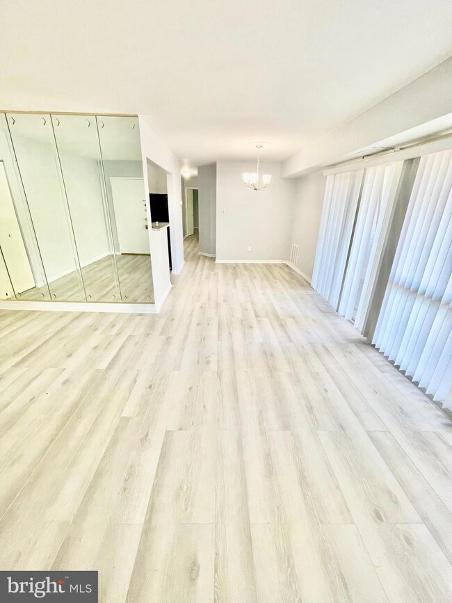 3130 Brinkley Rd unit 204, Temple Hills, MD 20748 - photo 2