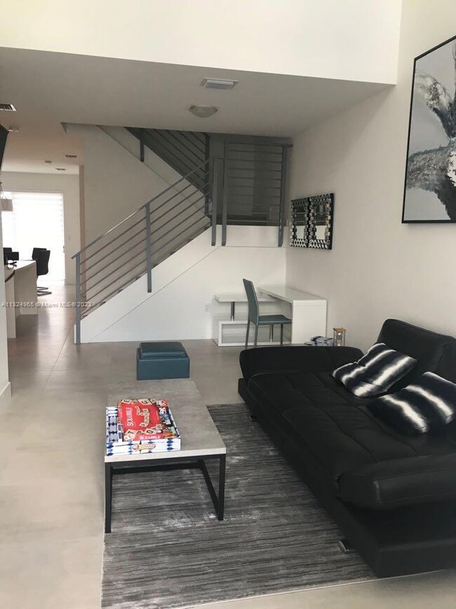 7221 NW 103rd Path unit 7221, Doral, FL 33178 - photo 3