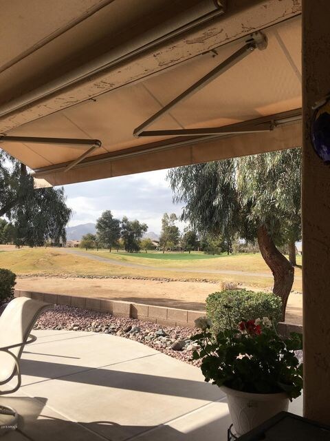 Expandable Awning