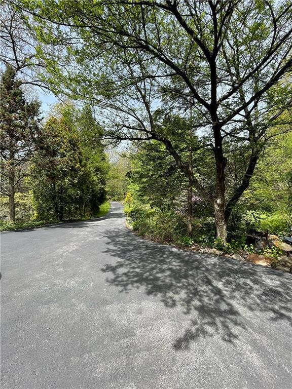 6826 Ridge Rd, Zionsville, PA 18092 - photo 6