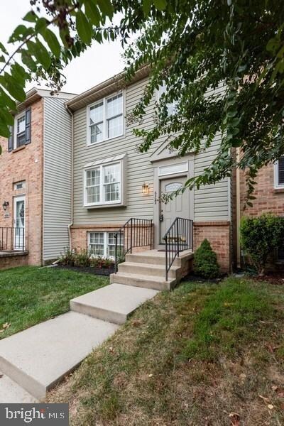 6322 Mary Todd Ln, Centreville, VA 20121 - photo 2