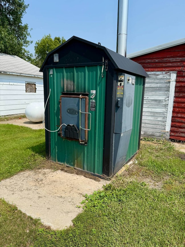 4294 50th Ave NE, Maddock, ND 58348 - photo 7