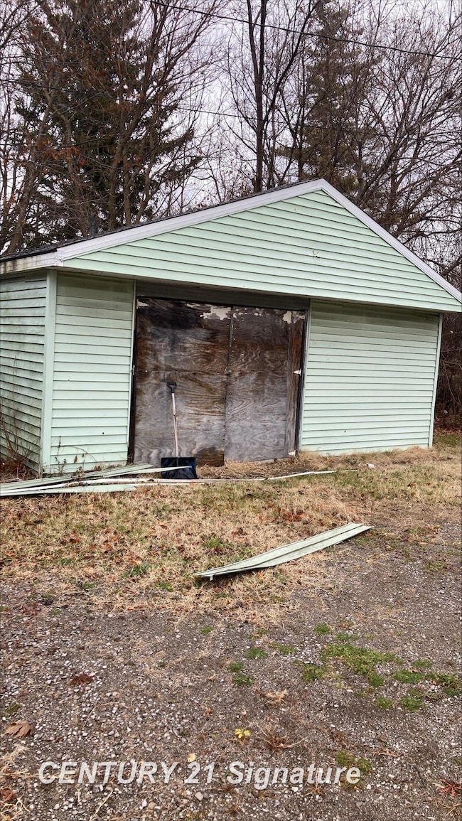 828 W Remington St, Saginaw, MI 48602 - photo 2