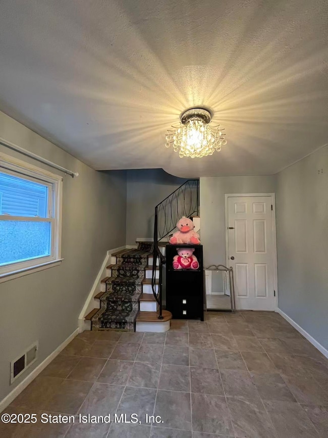 104 Ainsworth Ave unit 2, Staten Island, NY 10308 - photo 3