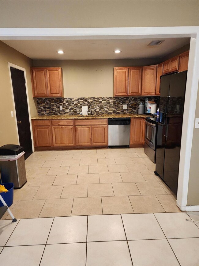 8025 Ambach Way, Hypoluxo, FL 33462 - photo 3