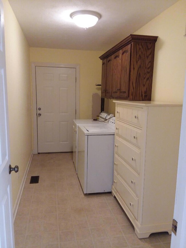 177 Spring Meadows Ln, Manchester, TN 37355 - photo 7