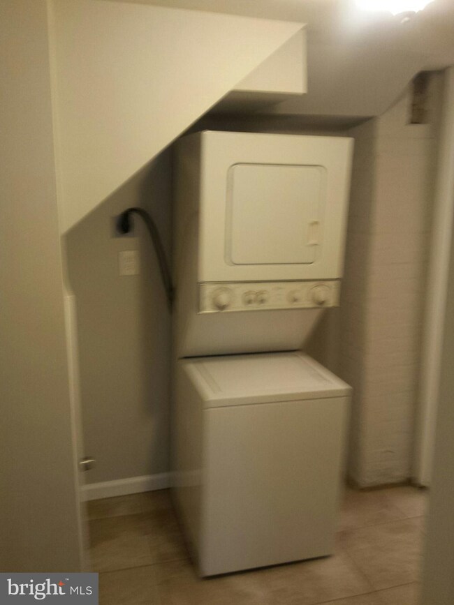 738 11th St NE unit 3, Washington, DC 20002 - photo 6