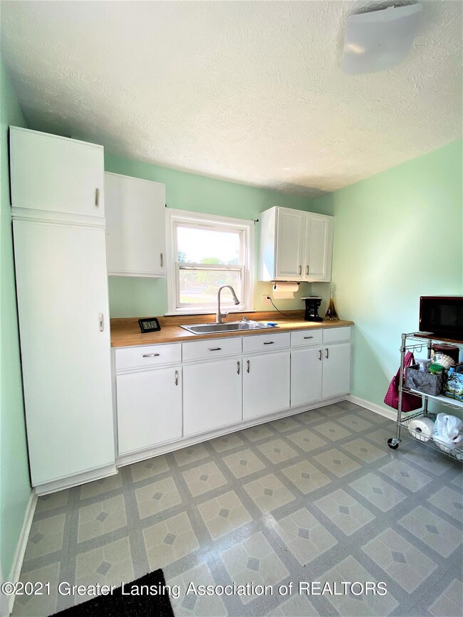Kitchen 4