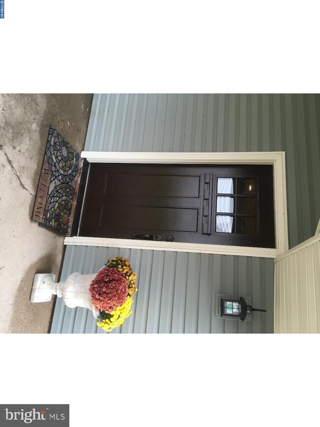 44 Autumn Ln, Levittown, PA 19055 - photo 2