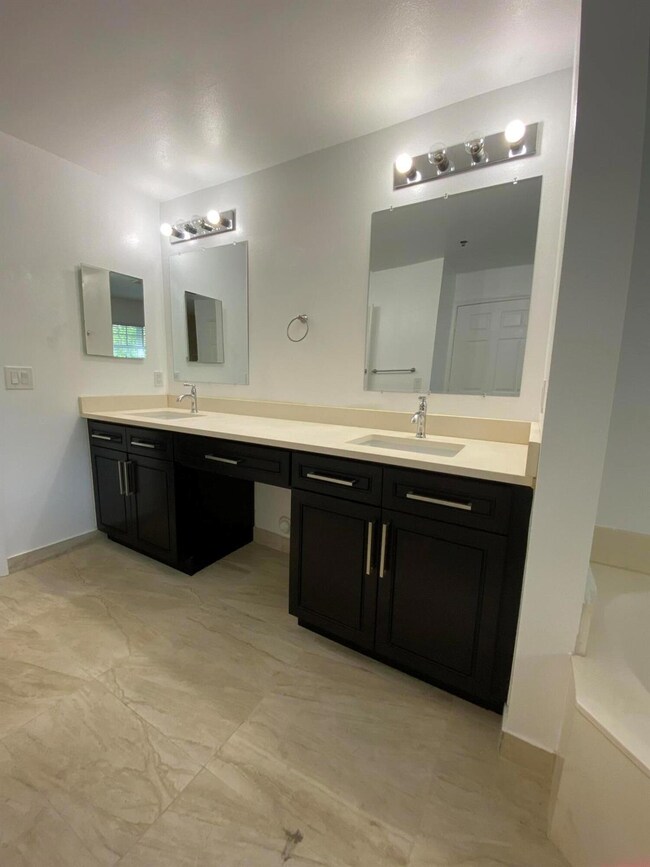 4662 SW 75th Way, Davie, FL 33314 - photo 7