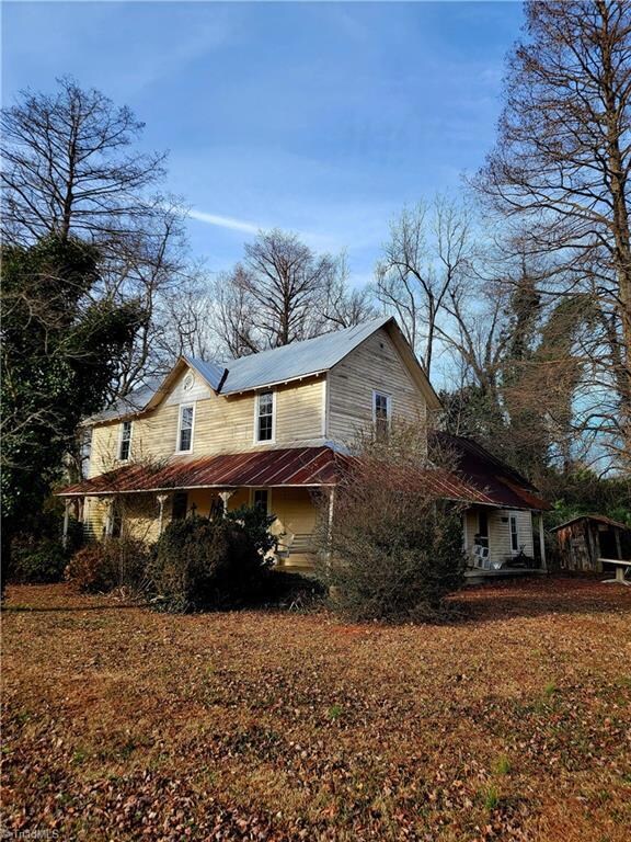 1544 Hopewell Friends Rd, Asheboro, NC 27205 - photo 2