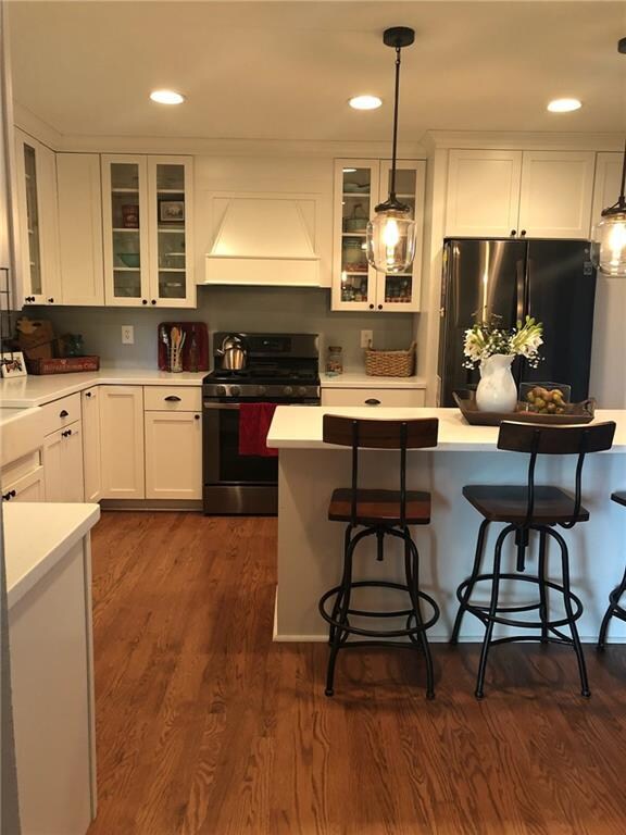 2210 E 32nd St, Des Moines, IA 50317 - photo 3