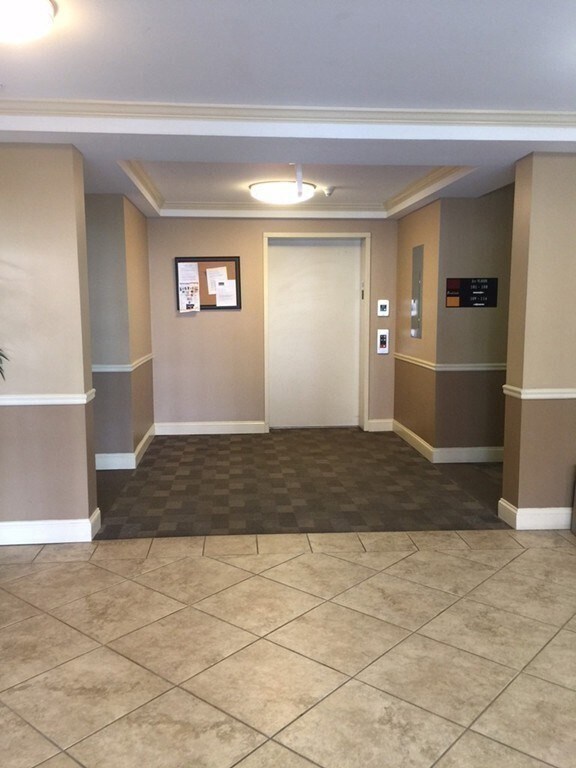 318 Rindge Ave unit 316, Cambridge, MA 02140 - photo 2