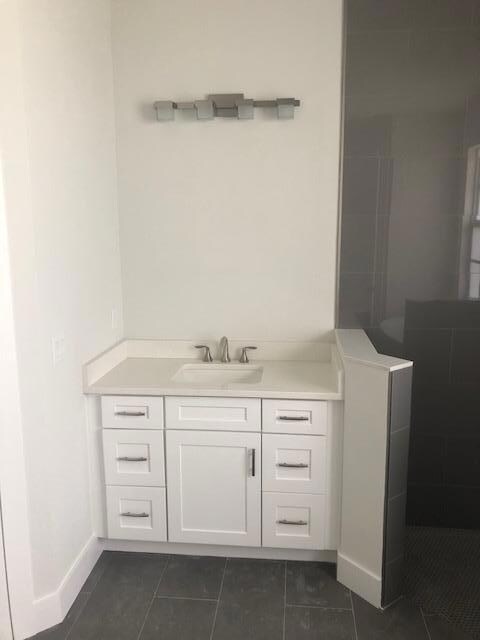 BATH VANITY MASTER
