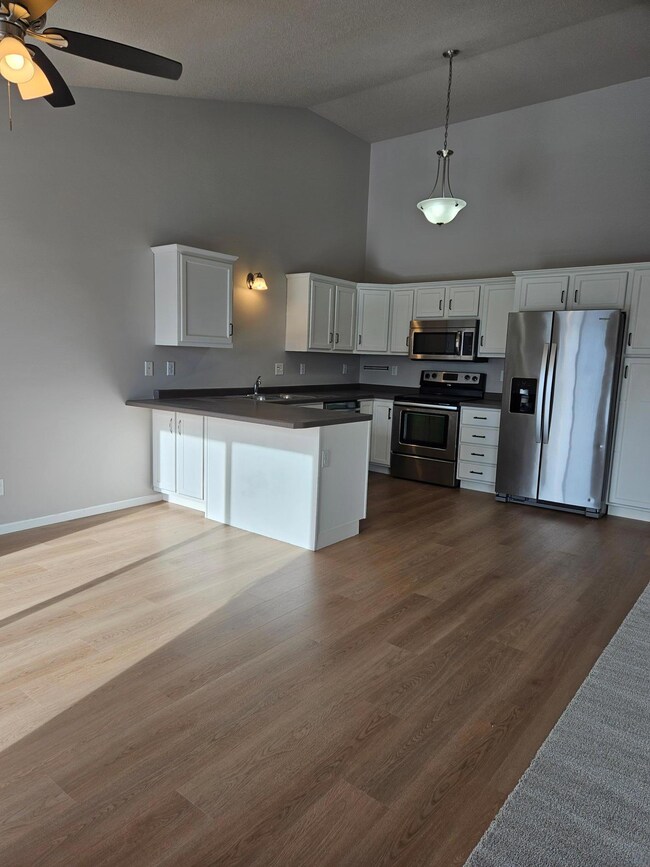 1511 11th Ave E, West Fargo, ND 58078 - photo 7