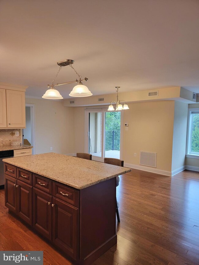 260 Montgomery Ave unit 404, Haverford, PA 19041 - photo 3