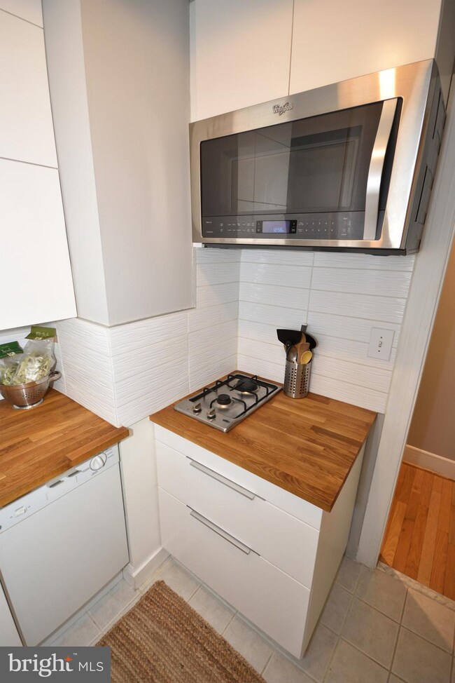 1825 Florida Ave NW unit 10, Washington, DC 20009 - photo 6