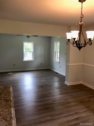 Open floor plan with dining/living/breakfast area