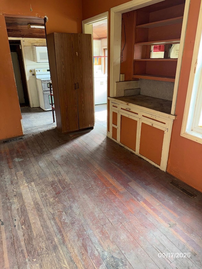 610 E Parker Ave E, Dassel, MN 55325 - photo 6