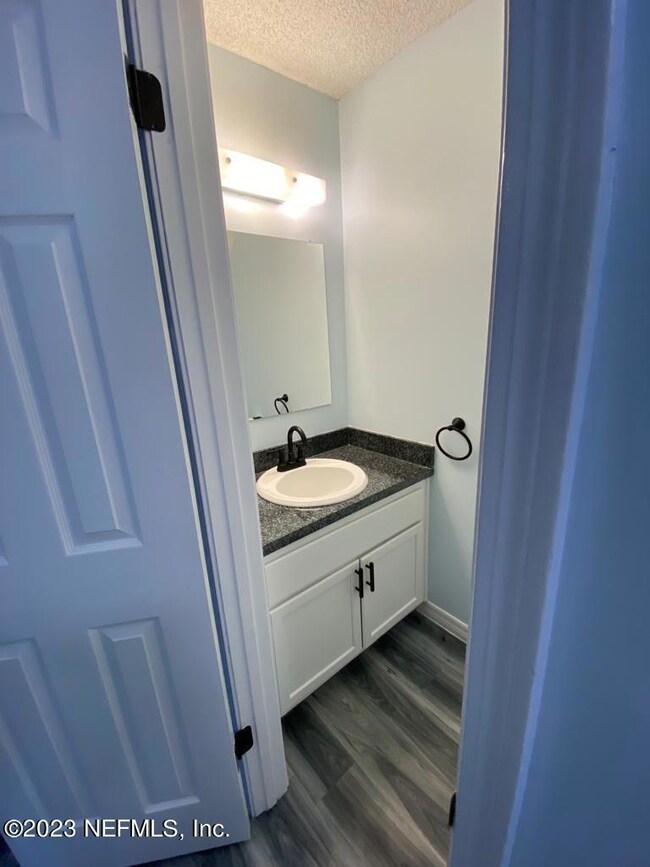 4314 Melissa Ct W, Jacksonville, FL 32210 - photo 6