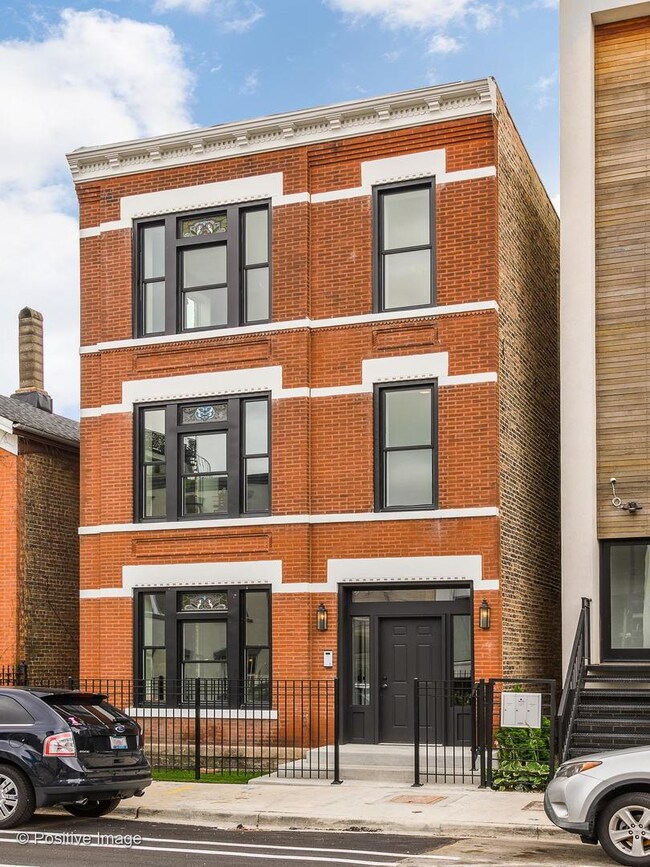 1815 W Augusta Blvd unit 2, Chicago, IL 60622 - photo 2