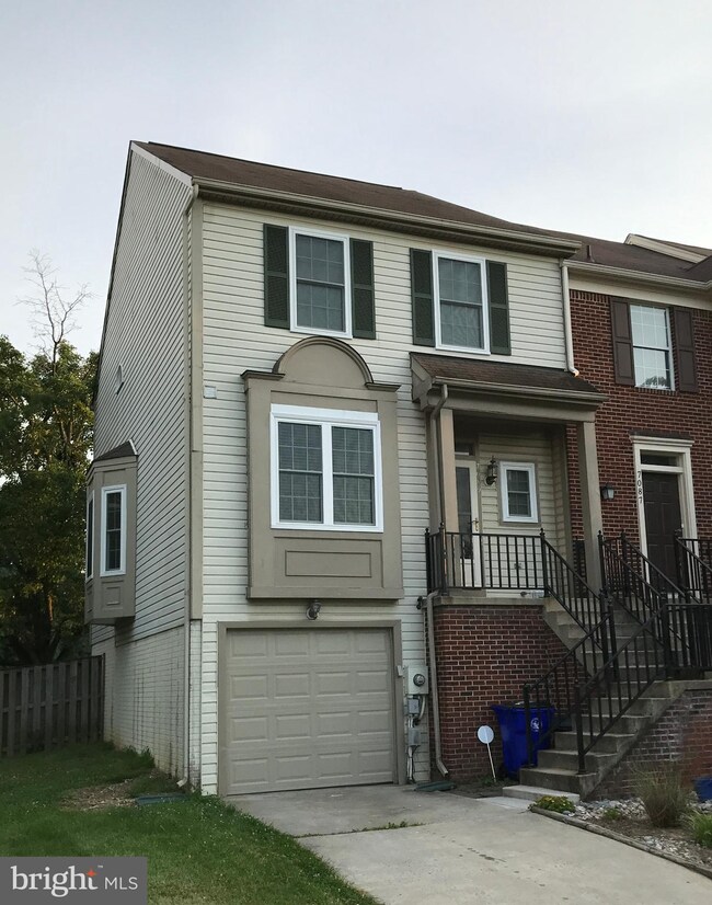 7089 Bradshaw Ct W, Frederick, MD 21703 - photo 2