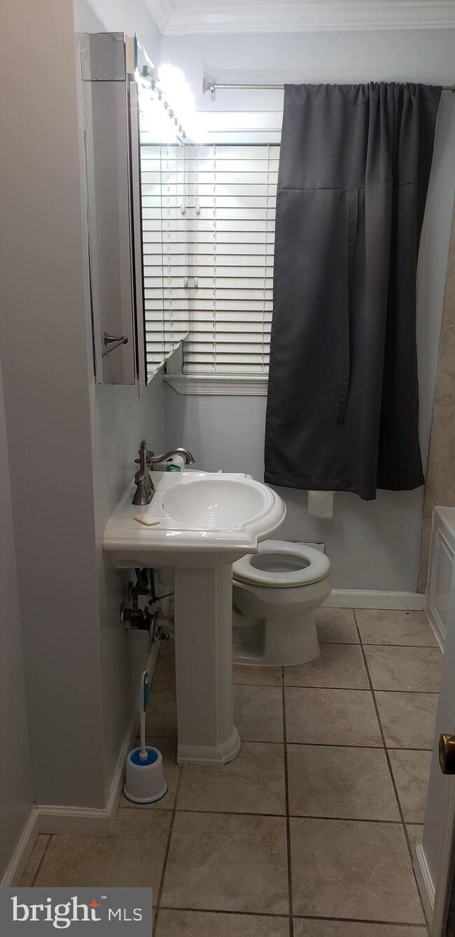 7115 Giddings Dr, Capitol Heights, MD 20743 - photo 7