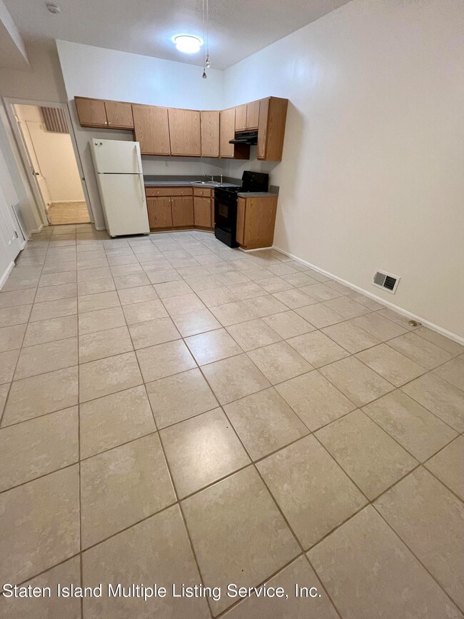 Living Room/Kitchen