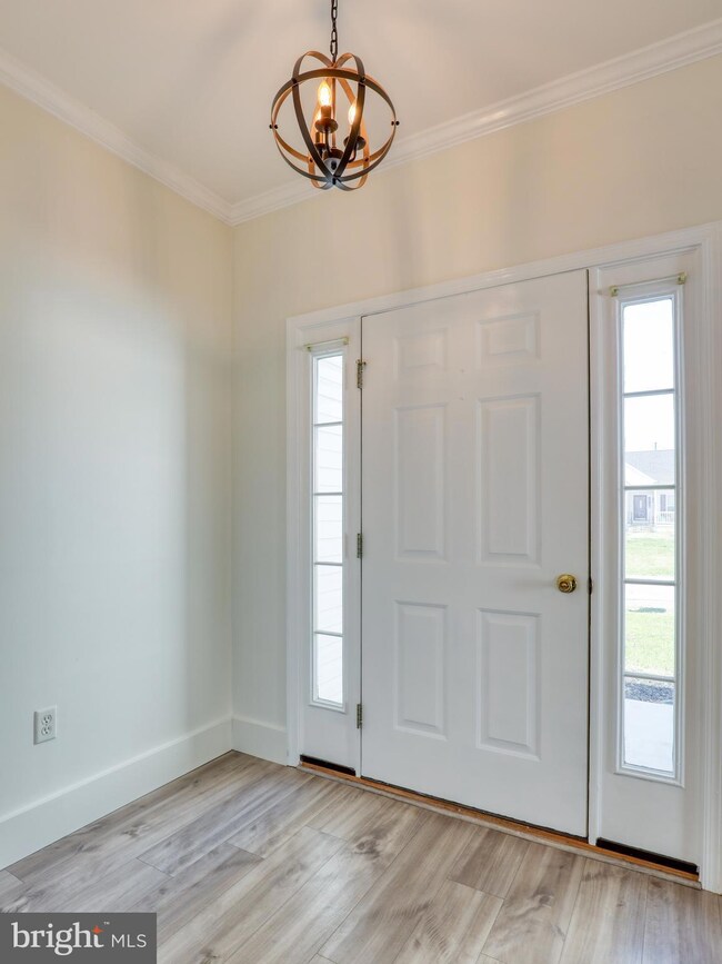 690 Hogan Dr, Martinsburg, WV 25405 - photo 5