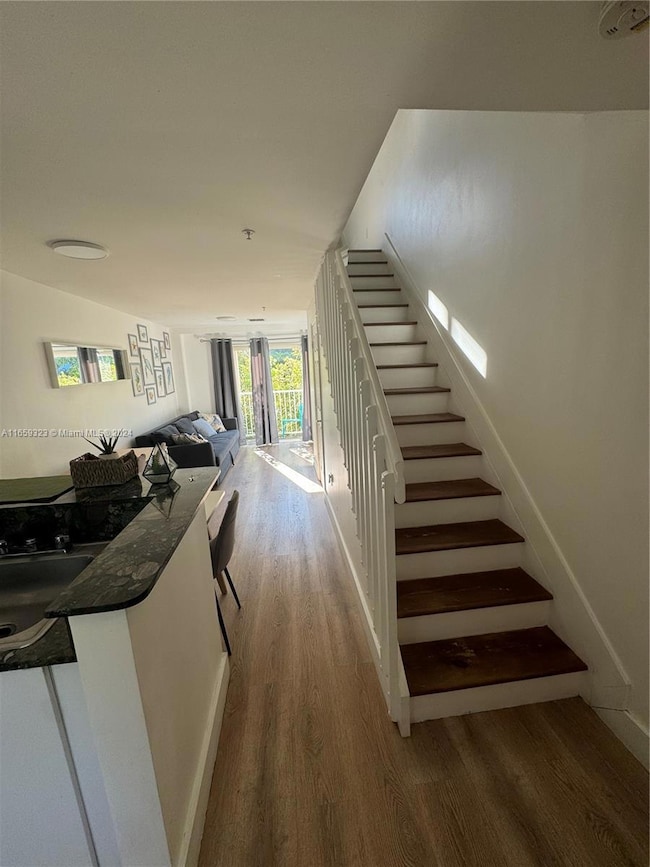 821 SW 2nd St unit 3, Miami, FL 33130 - photo 2