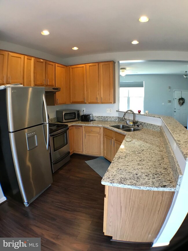 10296 Butternut Cir, Manassas, VA 20110 - photo 5