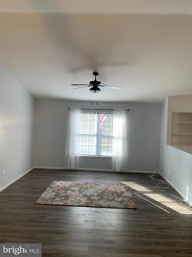 1533 Lakeview Pkwy, Locust Grove, VA 22508 - photo 5