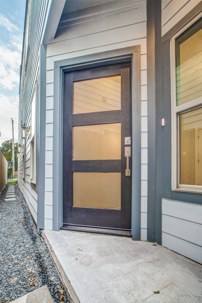 105 E 44th St unit B, Houston, TX 77018 - photo 4