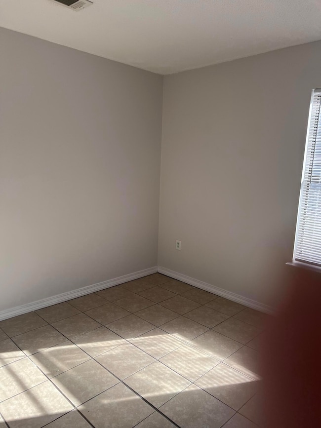 122 Lake St, Crestview, FL 32539 - photo 7