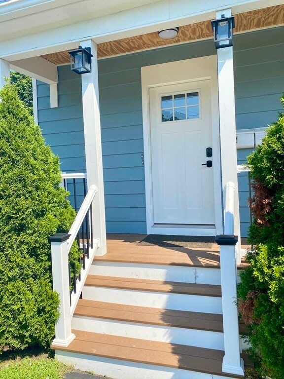 51 Walnut St, Lynn, MA 01905 - photo 5