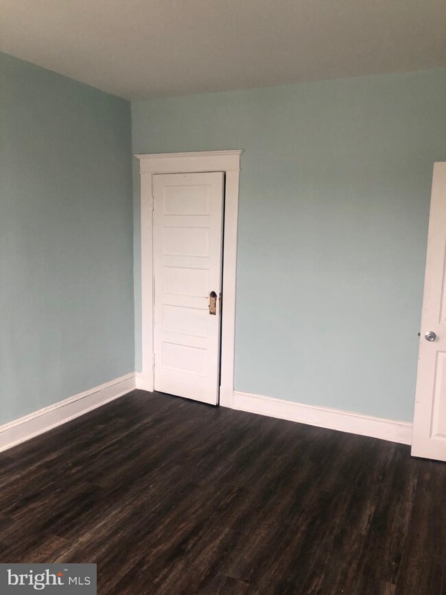 2907 Ridgewood Ave, Baltimore, MD 21215 - photo 2