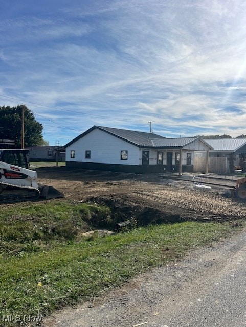 10164 Sycamore St, Byesville, OH 43723 - photo 4