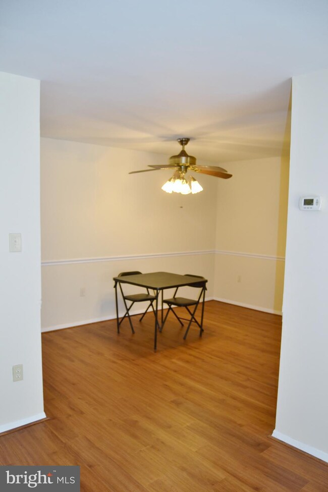 423 Christopher Ave unit T4, Gaithersburg, MD 20879 - photo 5