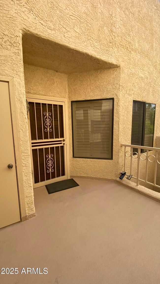 19400 N Westbrook Pkwy unit 241, Peoria, AZ 85382 - photo 2