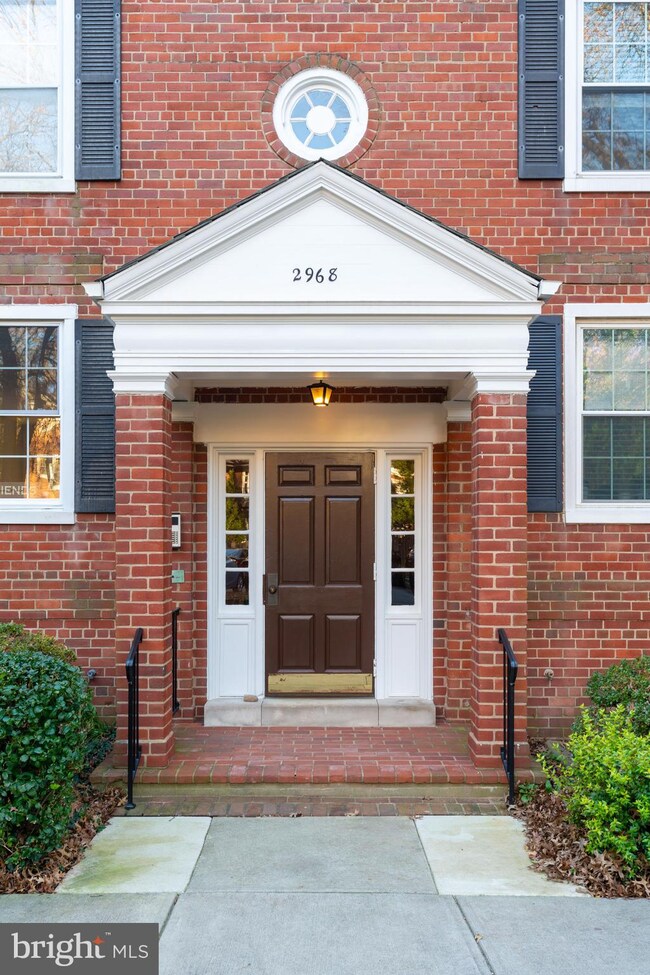 2968 S Columbus St unit C2, Arlington, VA 22206 - photo 2