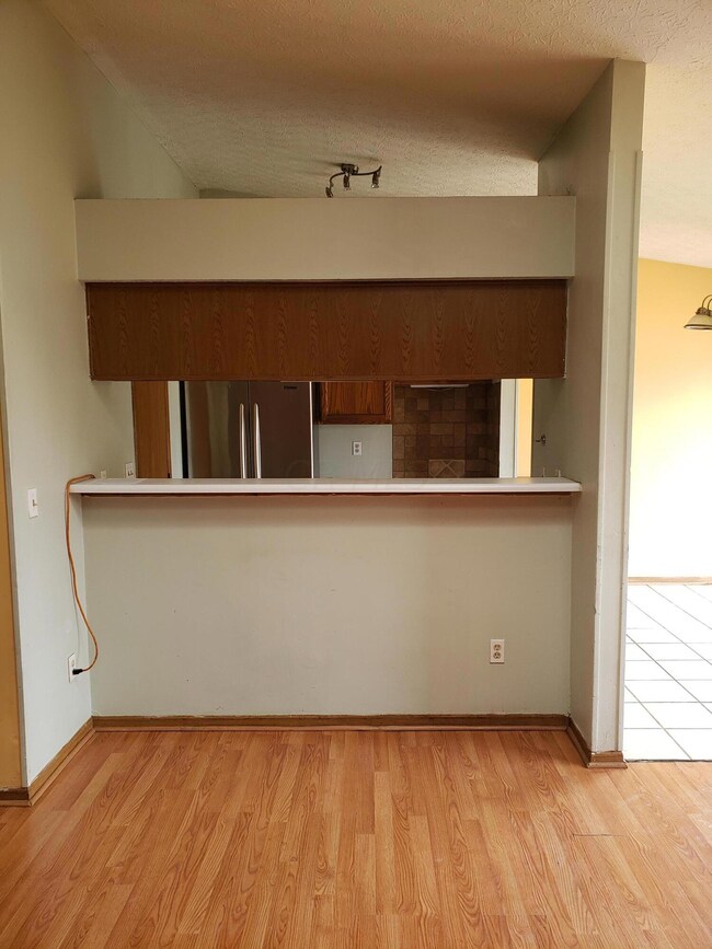 1015 Cypress Ridge Place, Columbus, OH 43228 - photo 4