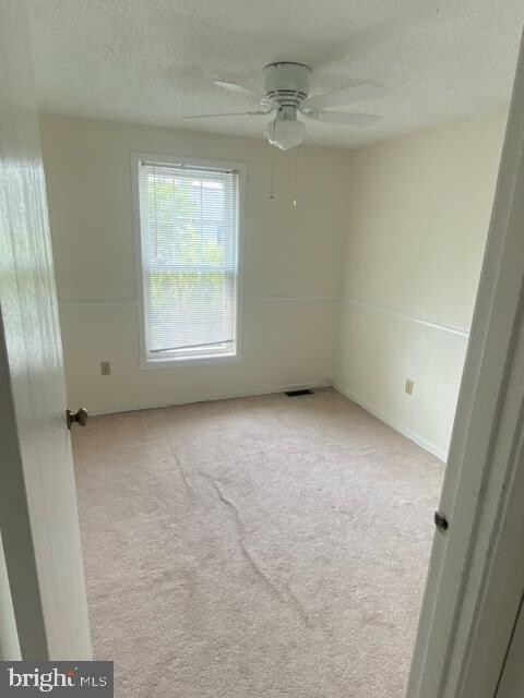 822 Wide Oak Ct, Warrenton, VA 20186 - photo 3